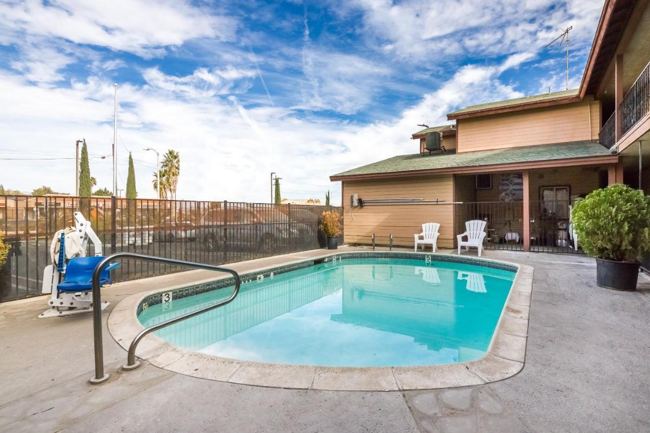 Quality Inn Victorville - Hesperia I-15 Exterior foto